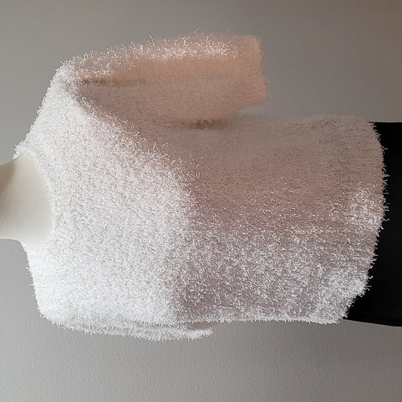 INC SMALL WINTER WHITE COMFY COZY PUFFY SHORT SLEEVE MODEST CREWNECK SWEATER TOP - Picture 8 of 14